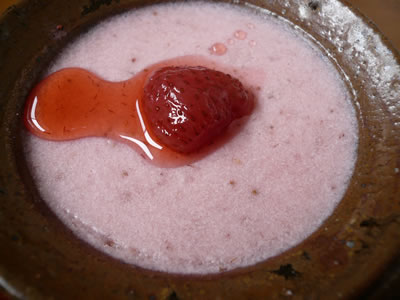 翠泉のいちごプリン.jpg