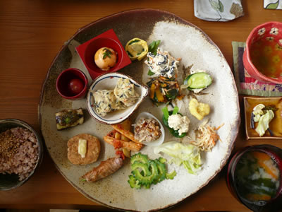 翠泉のごはん.jpg